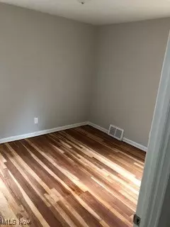 849 E 260th St, Euclid, OH 44132 photo 10