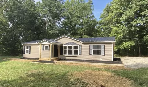 3720 Tom Ln, Chandlersville, OH 43727