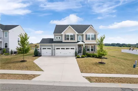 3054 Boettler St NE, Canton, OH 44721