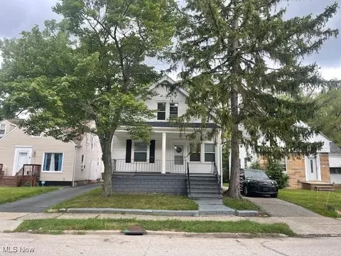 20017 Sunset Dr, Warrensville Heights, OH 44122