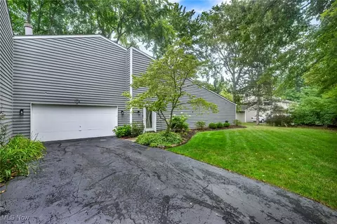 1338 Patti Park #70, Westlake, OH 44145
