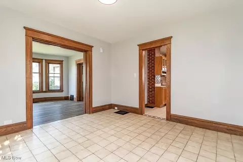 1718 W 7th St, Ashtabula, OH 44004 photo 8