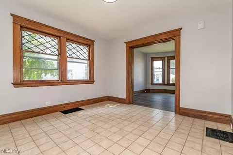 1718 W 7th St, Ashtabula, OH 44004 photo 9