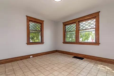 1718 W 7th St, Ashtabula, OH 44004 photo 16