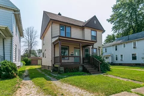 1718 W 7th St, Ashtabula, OH 44004 photo 2