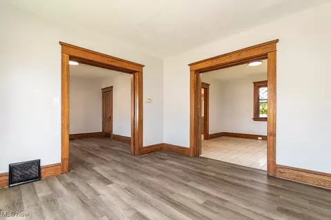 1718 W 7th St, Ashtabula, OH 44004 photo 7