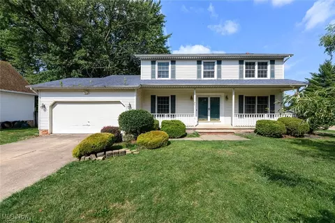 492 Thackeray Trl, Cleveland, OH 44143