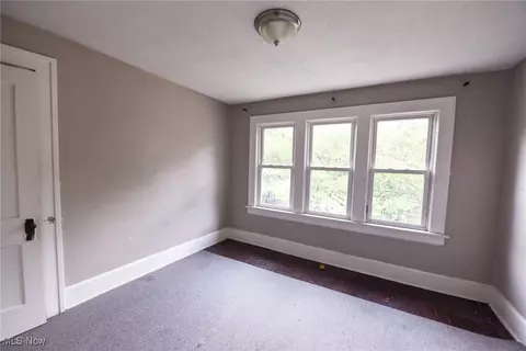 Bedroom - 657 Thayer St, Akron, OH 44310 photo 2 of 3