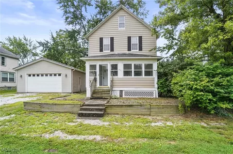 571 W California Ave, Sebring, OH 44672