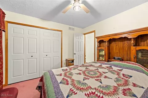 Bedroom - 43128 Albrecht Rd, Elyria, OH 44035 photo 5 of 8