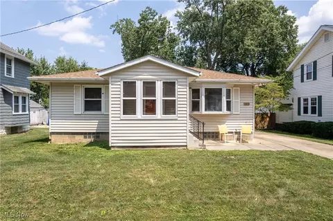 2671 Elmwood St, Cuyahoga Falls, OH 44221