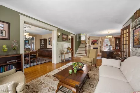 Living - 1815 Erie Ave, Lorain, OH 44052 photo 5 of 10