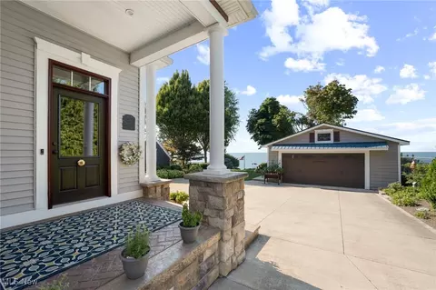 Exterior - 1815 Erie Ave, Lorain, OH 44052 photo 11 of 12