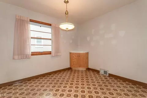 1877 Rush Rd, Wickliffe, OH 44092 photo 13