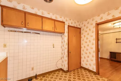 1877 Rush Rd, Wickliffe, OH 44092 photo 14