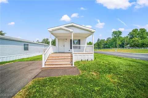 77 Martha Dr, Madison, OH 44057