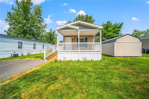 85 Martha Dr, Madison, OH 44057