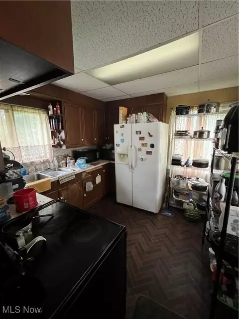 Kitchen - 1135 W 58th St, Ashtabula, OH 44004 photo 2 of 2