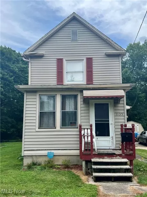 1135 W 58th St, Ashtabula, OH 44004
