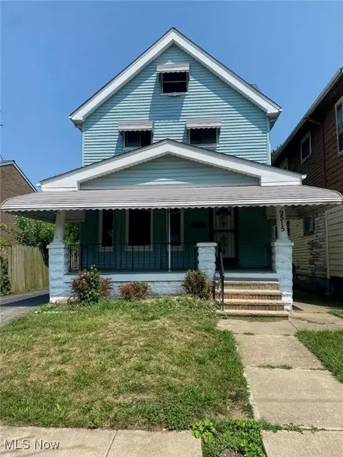 9515 Manor Ave, Cleveland, OH 44104