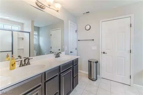 Bath - 623 Hendrix Blvd, Lagrange, OH 44050 photo 3 of 4