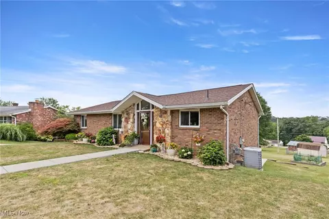 151 Beaumont Pl, Wintersville, OH 43953 photo 2