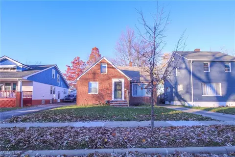 3845 E Antisdale Rd, Cleveland, OH 44118