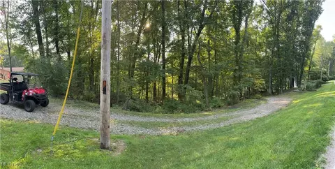 815-817 W Buckhorn Dr #817, Millersburg, OH 44654