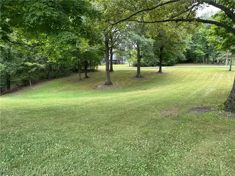 Exterior - 354 Big Bass Rd, Willard, OH 44890 photo 5 of 8