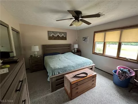Bedroom - 354 Big Bass Rd, Willard, OH 44890 photo 3 of 4