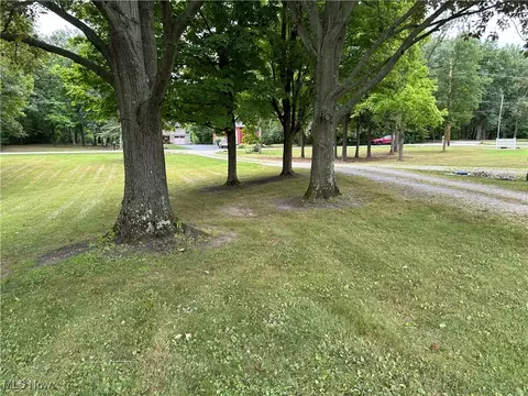 Exterior - 354 Big Bass Rd, Willard, OH 44890 photo 4 of 8