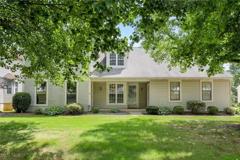6462 Strawberry Fields Cir NE, Canton, OH 44721 photo 1