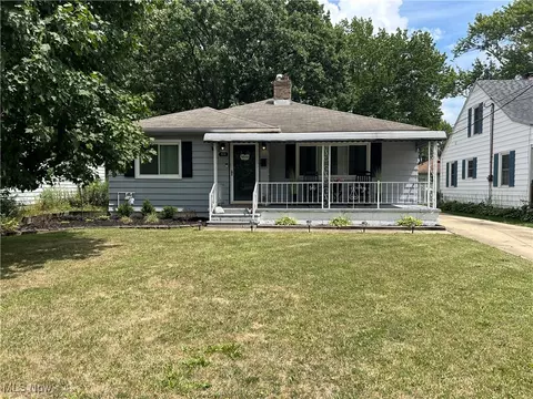 509 Gulf Rd, Elyria, OH 44035
