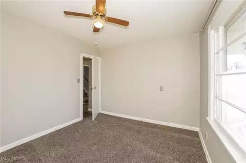 Bedroom - 1054 Bell Ct, Elyria, OH 44035 photo 6 of 7