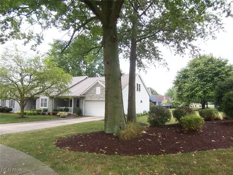 Exterior - 105 Augusta Dr, Elyria, OH 44035 photo 5 of 9