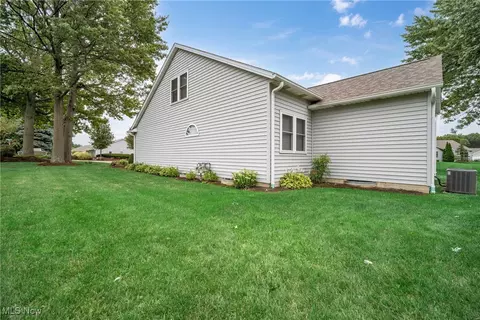 Exterior - 105 Augusta Dr, Elyria, OH 44035 photo 7 of 9