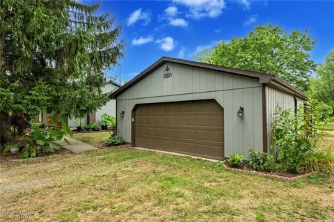 8456 Harris Rd, Lodi, OH 44254 photo 2
