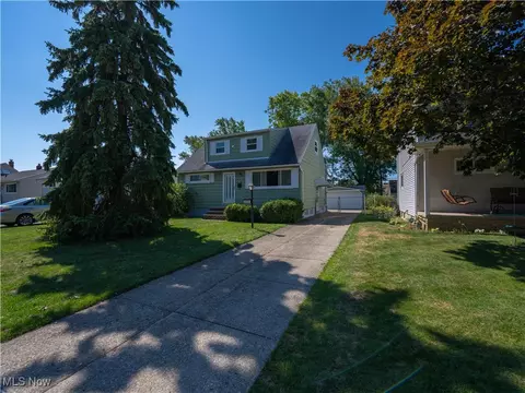 16001 Richard Dr, Brook Park, OH 44142