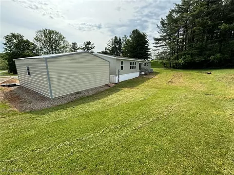 Exterior - 327 Bell Rd, Vincent, OH 45784 photo 4 of 6