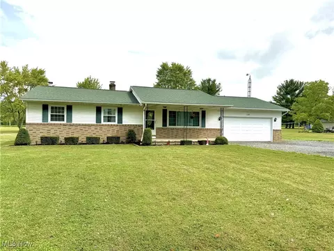 688 Hyde Shaffer Rd, Bristolville, OH 44402