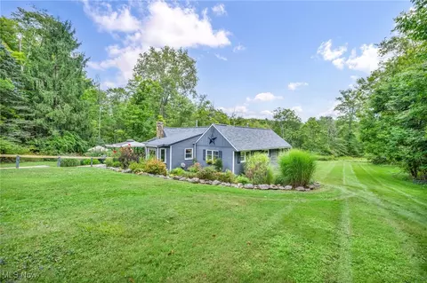 11815 Fowlers Mill Rd, Chardon, OH 44024