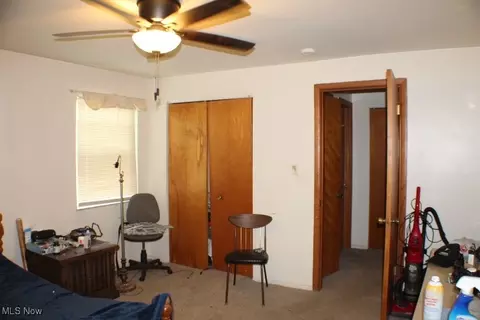 5378 Lee Rd, Maple Heights, OH 44137 photo 7