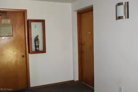 5378 Lee Rd, Maple Heights, OH 44137