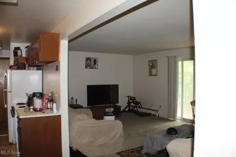 5378 Lee Rd, Maple Heights, OH 44137 photo 6