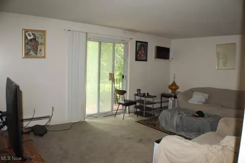 5378 Lee Rd, Maple Heights, OH 44137 photo 4