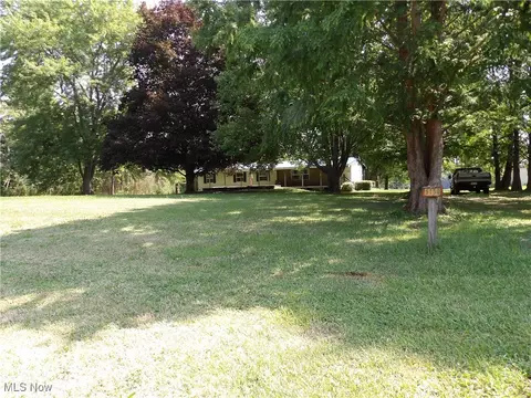 9150 Horn Rd, Windham, OH 44288 photo 4