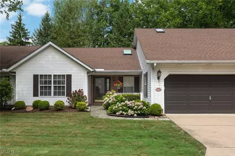 8467 Cooper Ln, Mentor, OH 44060