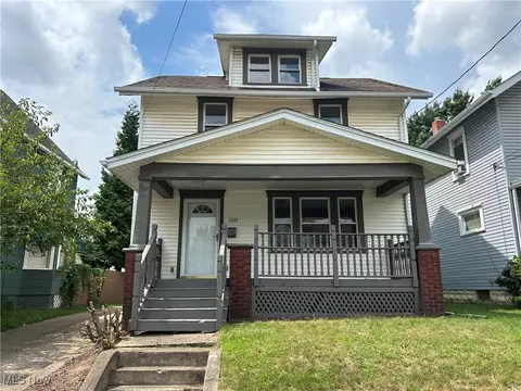 1035 Arlington Ave SW, Canton, OH 44706