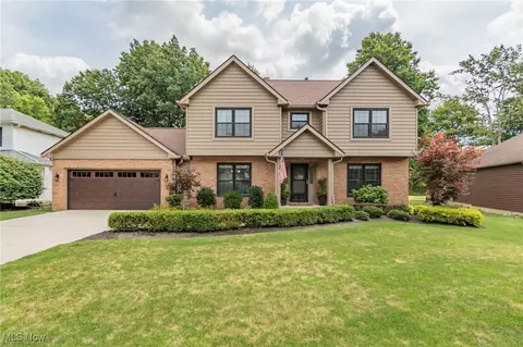 13893 Trenton Oval, Strongsville, OH 44136