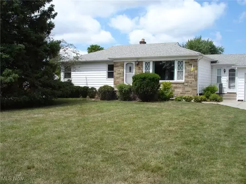 185 Hillside Rd, Seven Hills, OH 44131 photo 35